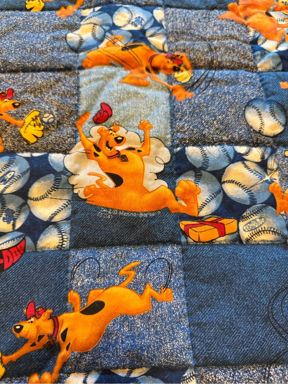 Vintage scooby doo baseball handmade child’s quilt - Picture 3 of 7